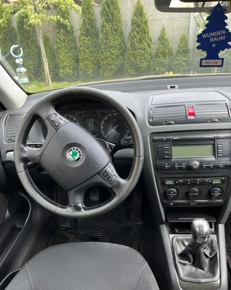 Skoda Octavia cena 14500 przebieg: 253000, rok produkcji 2008 z Włocławek małe 67